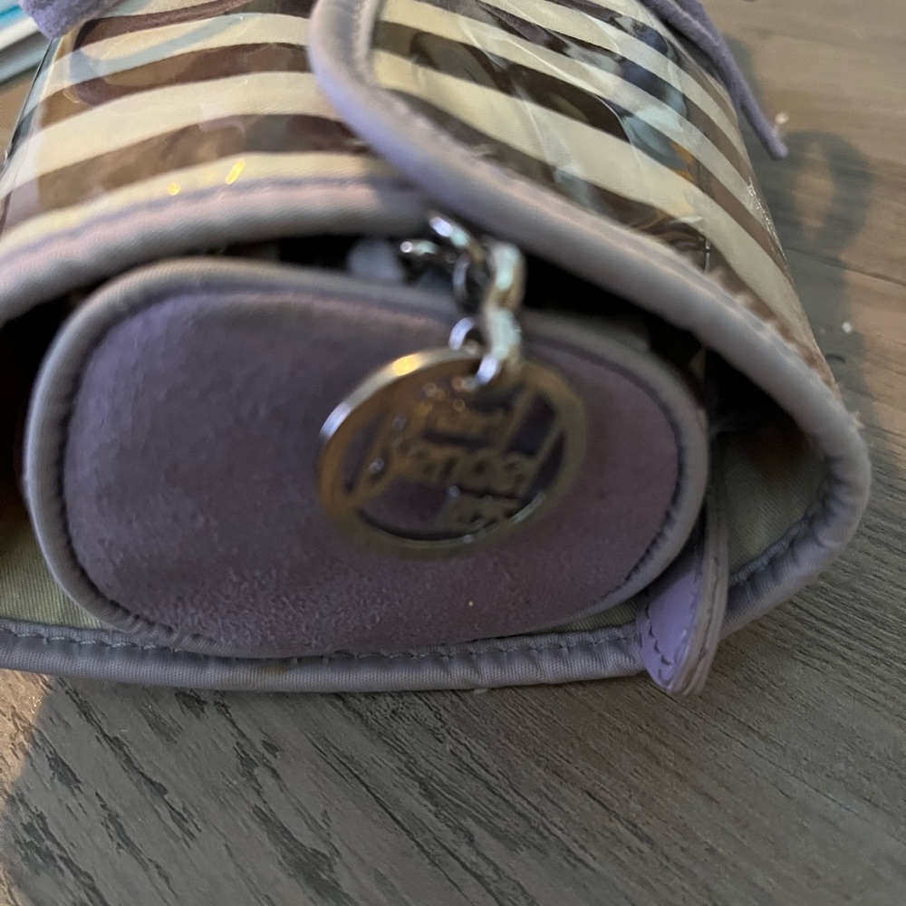 Henri bendel jewelry wrap
